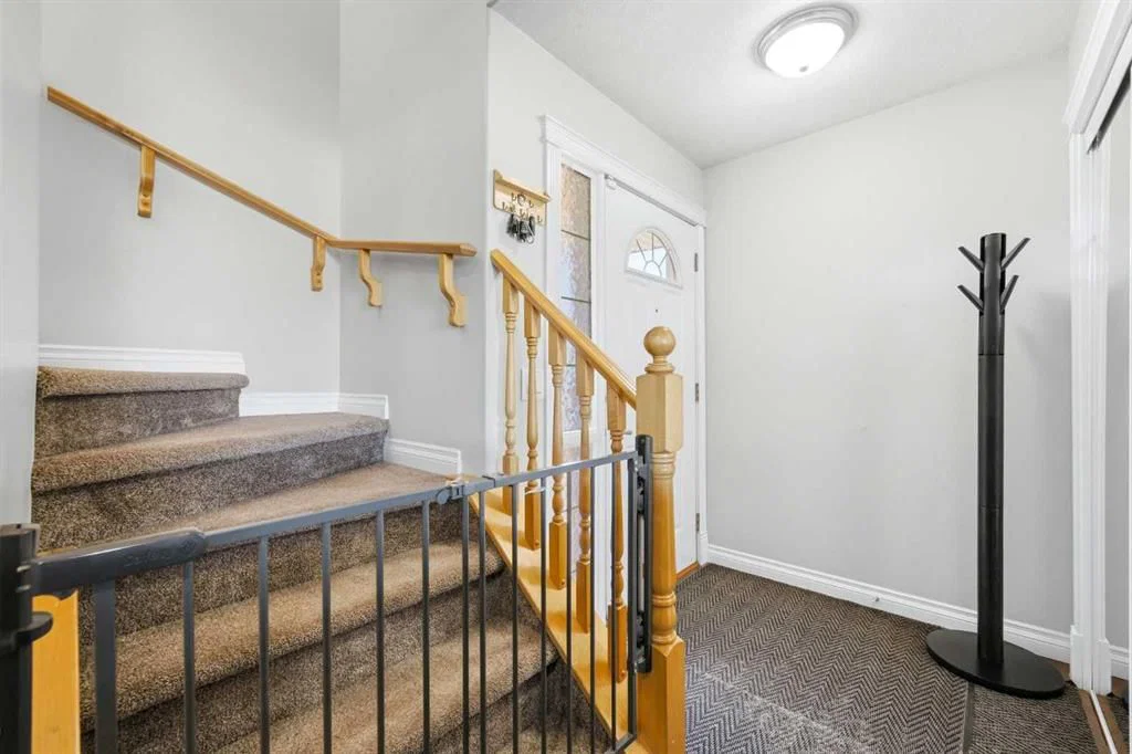 1412 Bayside Avenue SW, Airdrie — photo 3 of 47