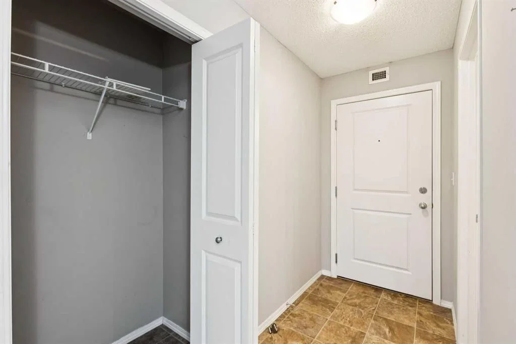 3108, 403 Mackenzie Way SW, Airdrie — photo 3 of 26