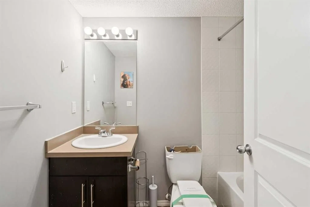 3108, 403 Mackenzie Way SW, Airdrie — photo 4 of 26