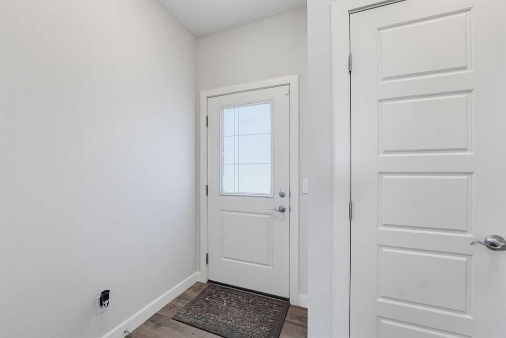 107 Red Embers Common NE, Calgary — photo 4 of 41