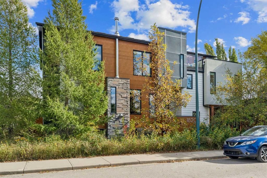 1820 4 Street NE, Calgary — semi-detached home for sale