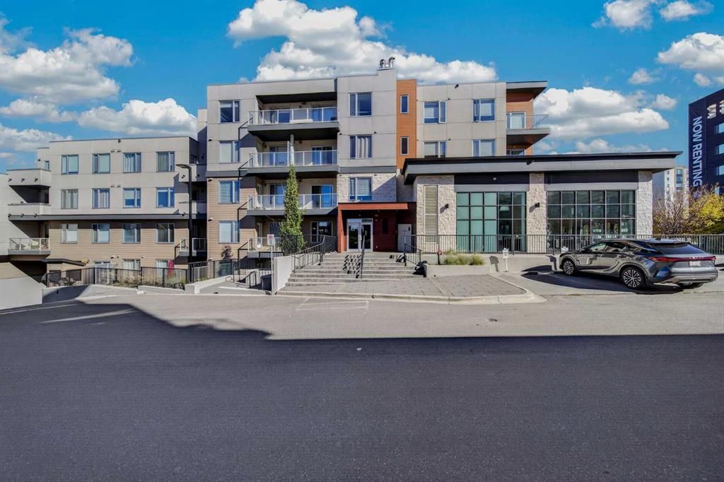406, 30 Shawnee Common SW, Calgary — photo 2 of 25