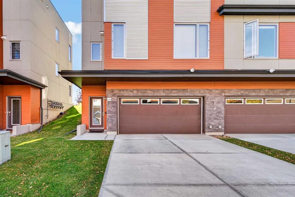 145 Shawnee Common SW, Calgary — main listing photo