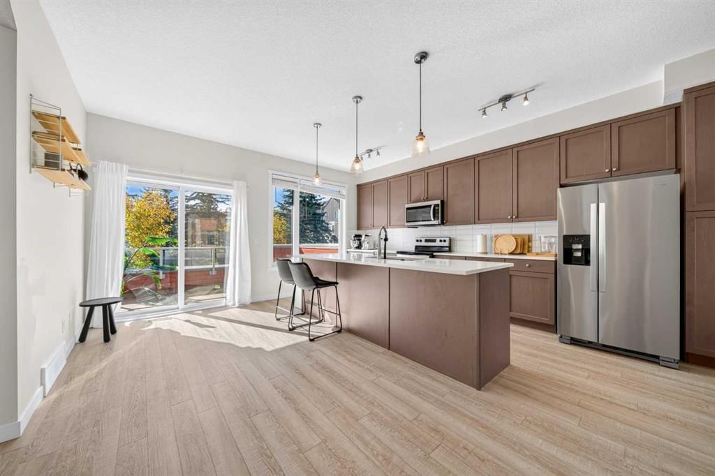 145 Shawnee Common SW, Calgary — photo 5 of 29