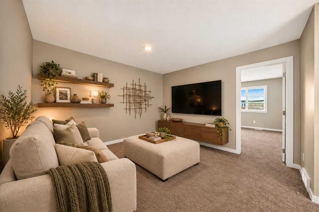 668 Savanna Drive NE, Calgary — photo 4 of 37