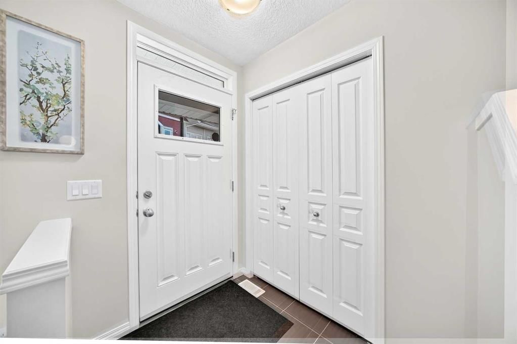 203 Auburn Meadows Walk SE, Calgary — photo 4 of 38