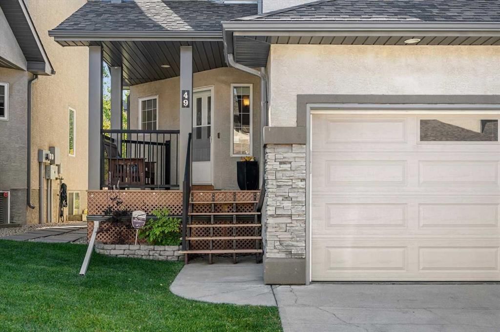 49 Prominence Park SW, Calgary — photo 2 of 46