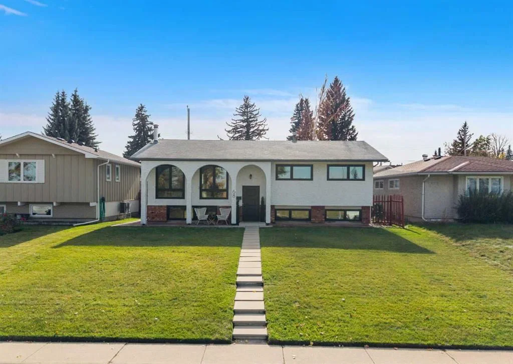 68 Lake Emerald Road SE, Calgary — home for sale