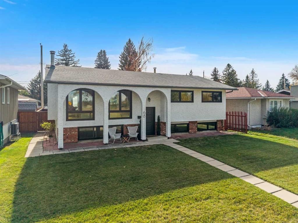 68 Lake Emerald Road SE, Calgary — photo 2 of 49