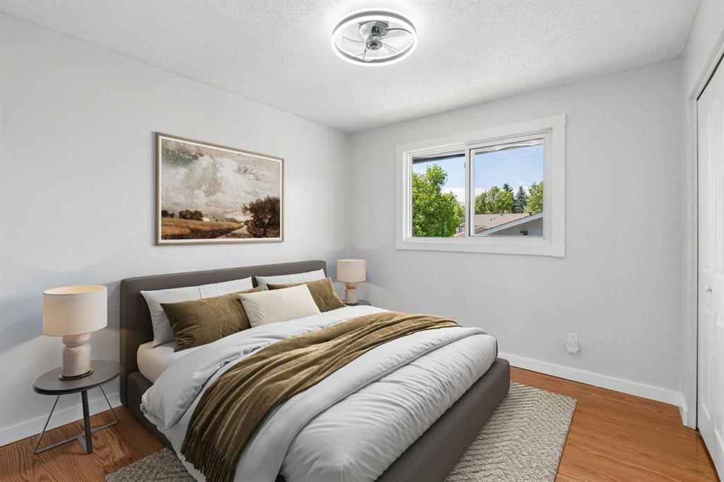 2411 51 Street NE, Calgary — photo 5 of 33