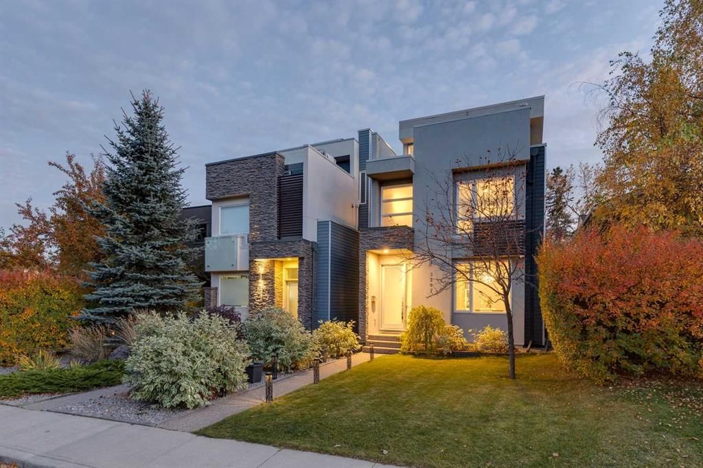 2207 32 Avenue SW, Calgary — detached for sale