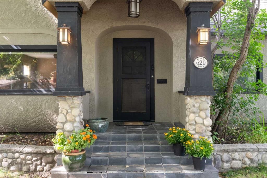 620 Rideau Road SW, Calgary — photo 3 of 16