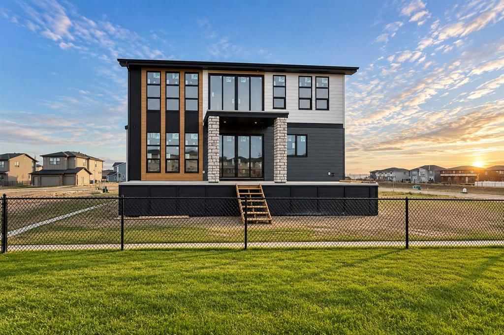 508 South Shore Link, Chestermere — photo 2 of 22