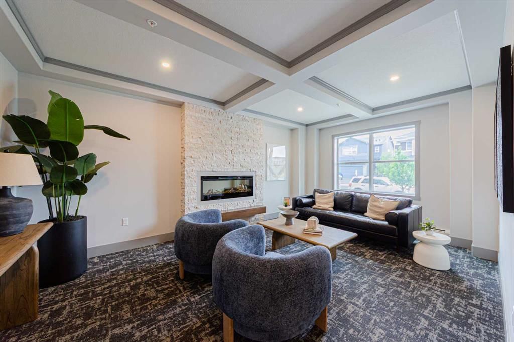 305, 125 Wolf Hollow Crescent SE, Calgary — photo 4 of 29