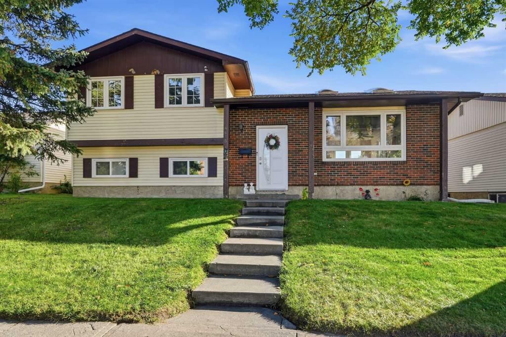 4615 31 Avenue NE, Calgary — photo 3 of 45