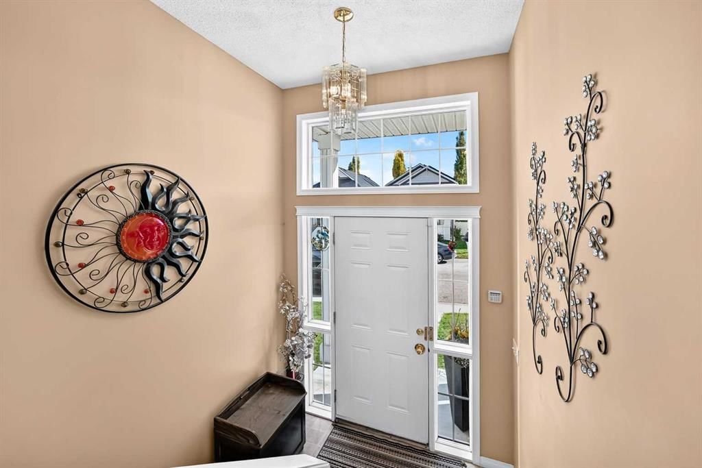84 TUSCANY VALLEY Drive NW, Calgary — photo 5 of 50