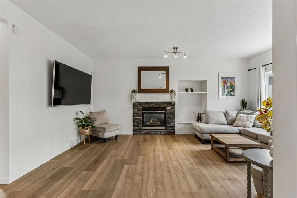 100 Evansbrooke Landing NW, Calgary — photo 4 of 41