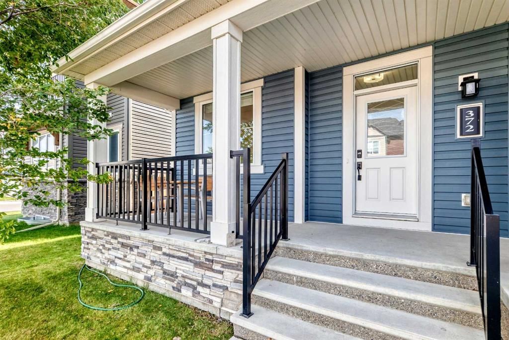 372 Carrington Way NW, Calgary — photo 3 of 40
