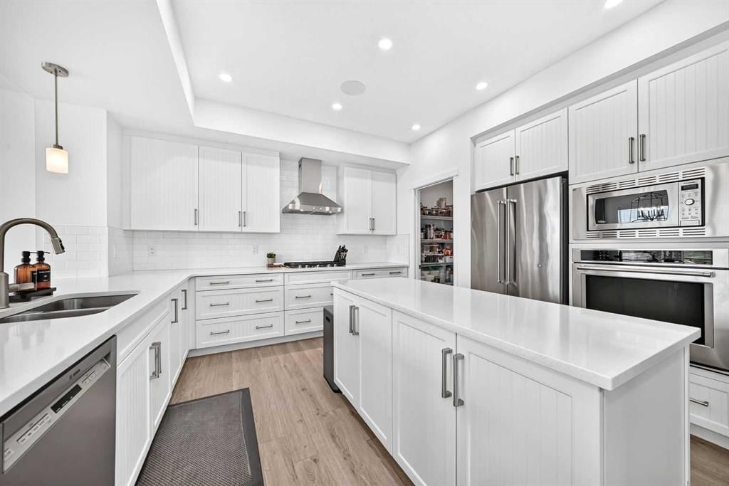 17 Masters Terrace SE, Calgary — photo 4 of 42