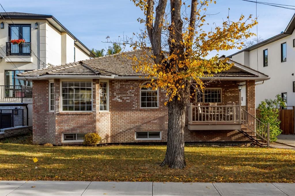 624 30 Avenue NE, Calgary — main listing photo