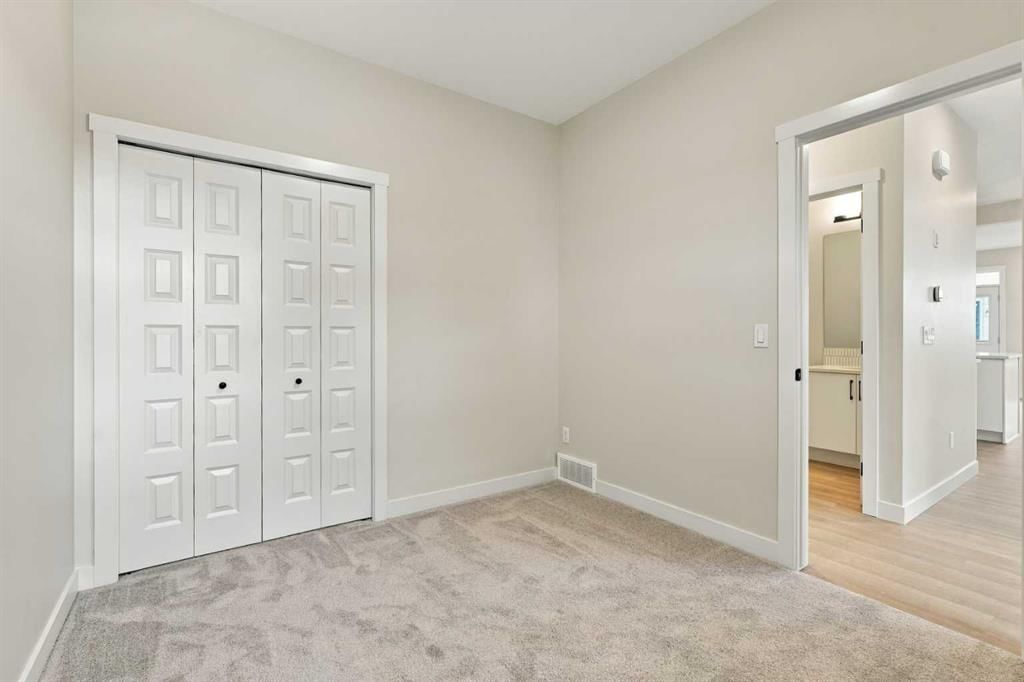 290 Heartwood Gardens SE, Calgary — photo 5 of 45