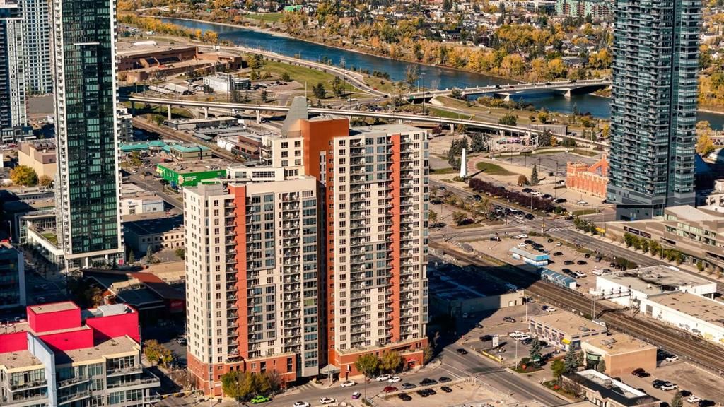 1816, 1053 10 Street SW, Calgary — photo 2 of 39