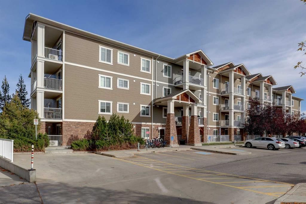 303, 406 Cranberry Park SE, Calgary — photo 3 of 32
