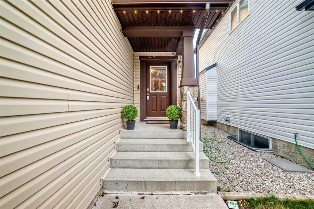 89 Silverado Range View SW, Calgary — photo 4 of 45