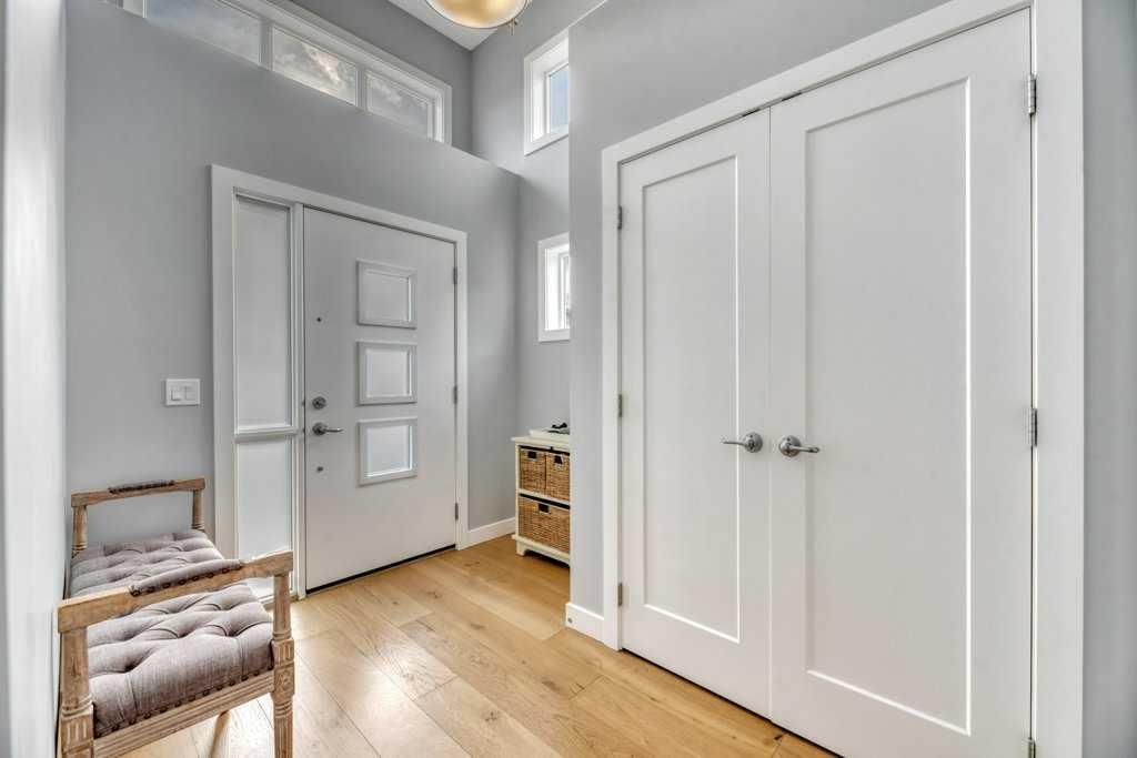 32 Walden Place SE, Calgary — photo 4 of 32