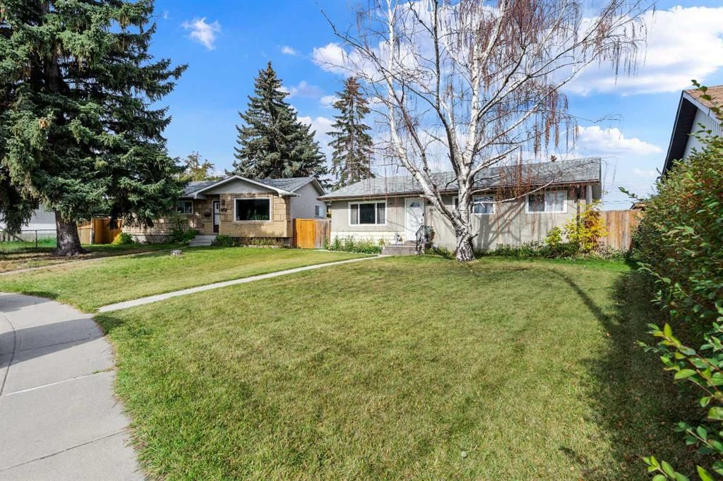 5410 Valentine Crescent SE, Calgary — photo 3 of 24