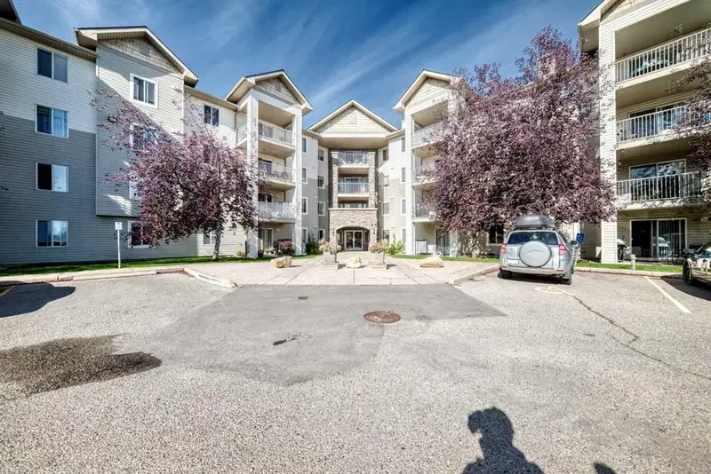 217, 2000 Somervale Court SW, Calgary — photo 3 of 31