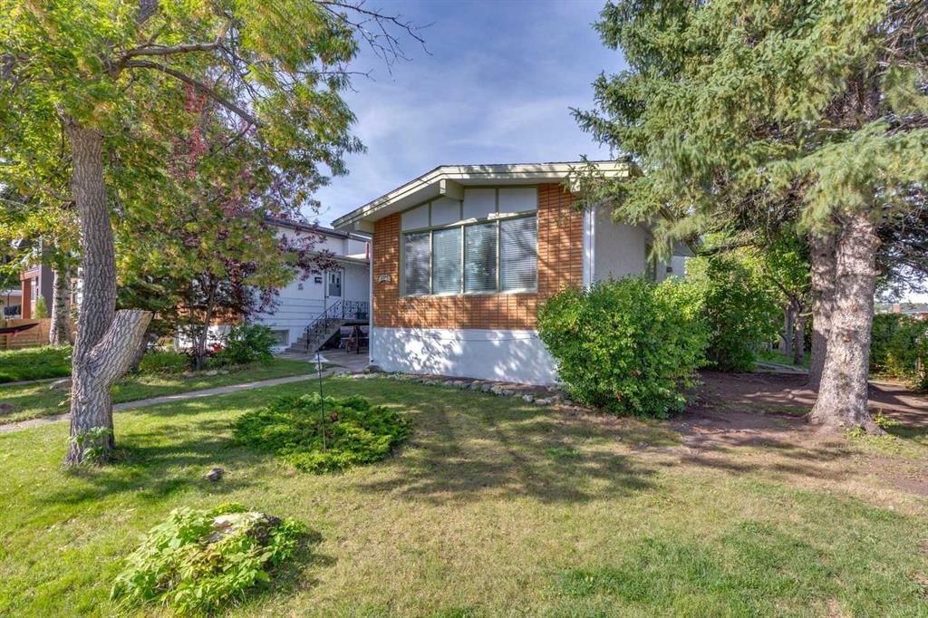 1101 42 Street SW, Calgary — semi detached (half duplex) for sale
