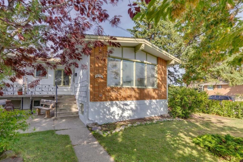 1101 42 Street SW, Calgary — photo 2 of 48