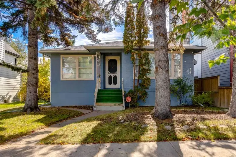 827 17 Avenue NW, Calgary — home for sale