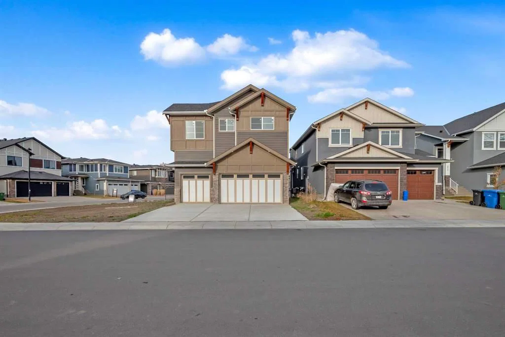 203 KINNIBURGH Place, Chestermere — photo 4 of 50