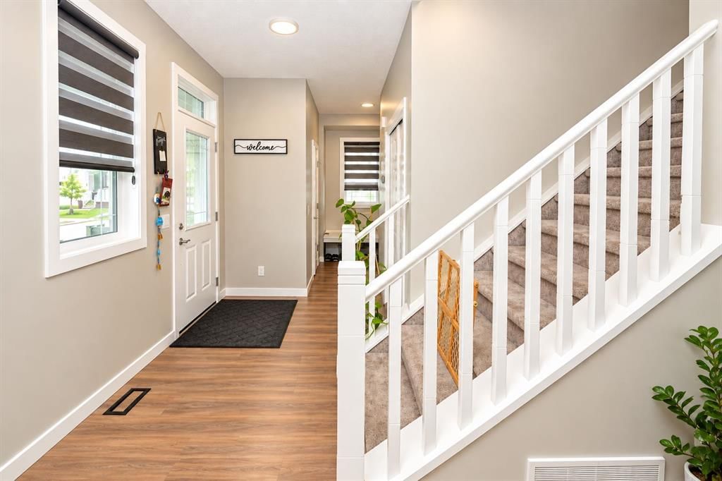 128 Cityside Crescent NE, Calgary — photo 4 of 38
