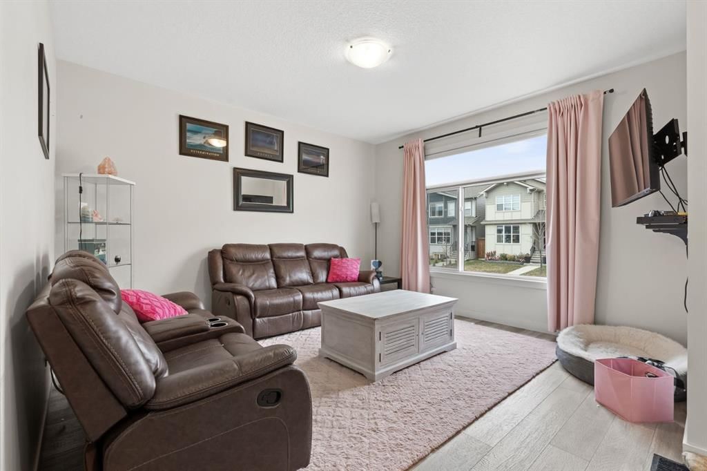 144 Belvedere Green SE, Calgary — photo 4 of 43