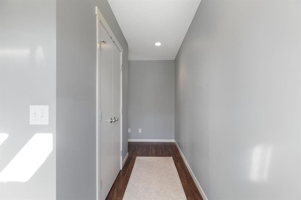 42 Copperpond Place SE, Calgary — photo 3 of 46