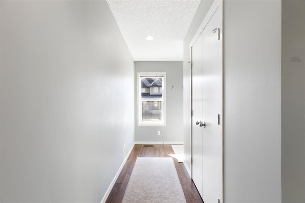 42 Copperpond Place SE, Calgary — photo 4 of 46