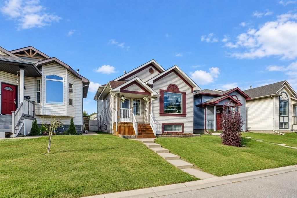 177 Erin Circle SE, Calgary — photo 4 of 37