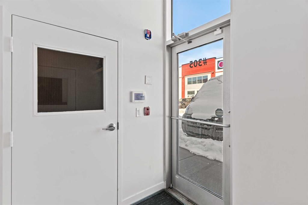 305, 10960 42 Street NE, Calgary — photo 4 of 34