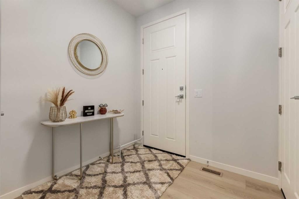29 Marmot Passage NW, Calgary — photo 2 of 41