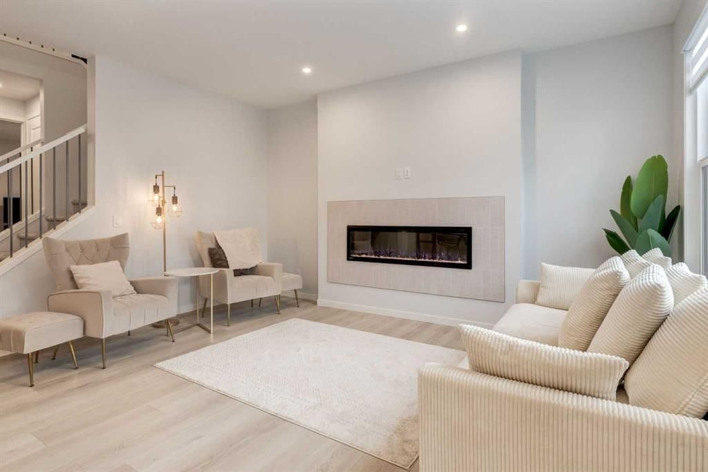 29 Marmot Passage NW, Calgary — photo 4 of 41