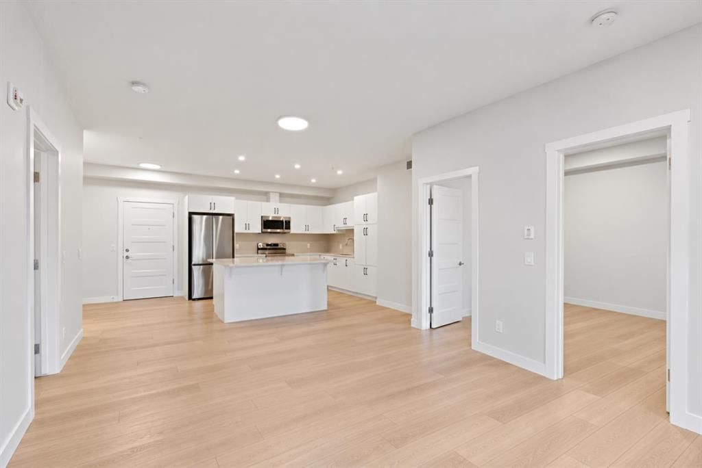 1112, 81 Arbour Lake View NW, Calgary — photo 3 of 40
