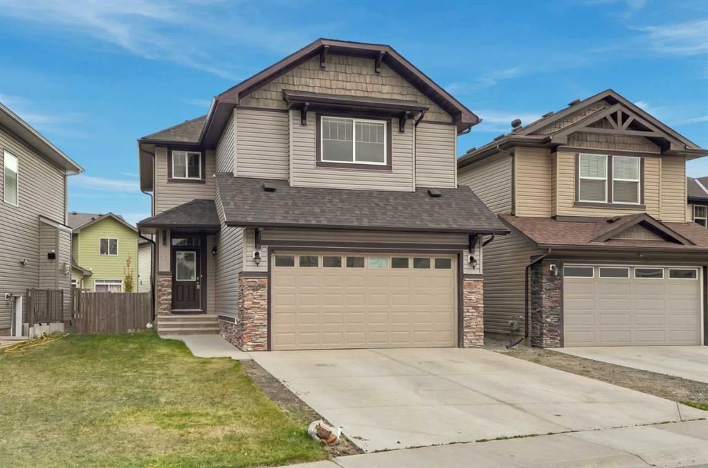 18 Skyview Shores Place NE, Calgary — photo 2 of 35