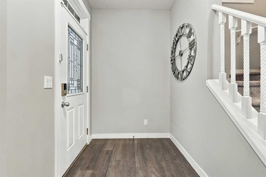 18 Skyview Shores Place NE, Calgary — photo 3 of 35