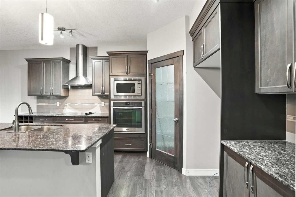 18 Skyview Shores Place NE, Calgary — photo 5 of 35