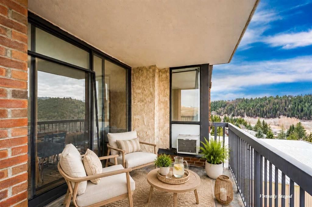 1002, 145 Point Drive NW, Calgary — photo 4 of 25