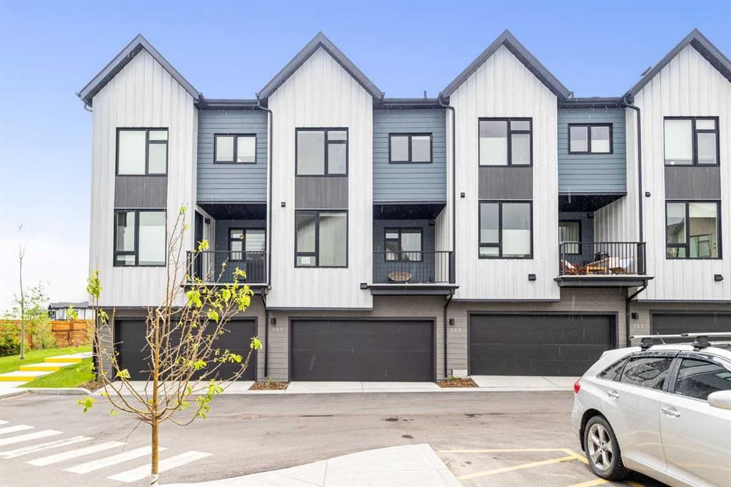 327, 85 sage hill Heights NW, Calgary — main listing photo