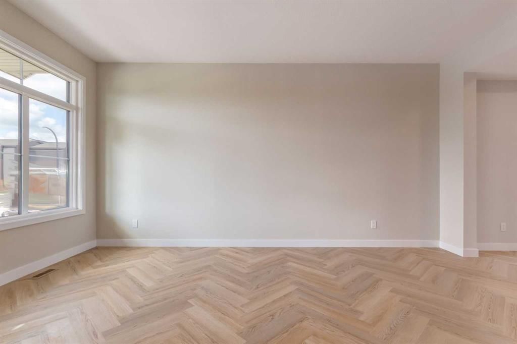 807 Sora Boulevard SE, Calgary — photo 5 of 40